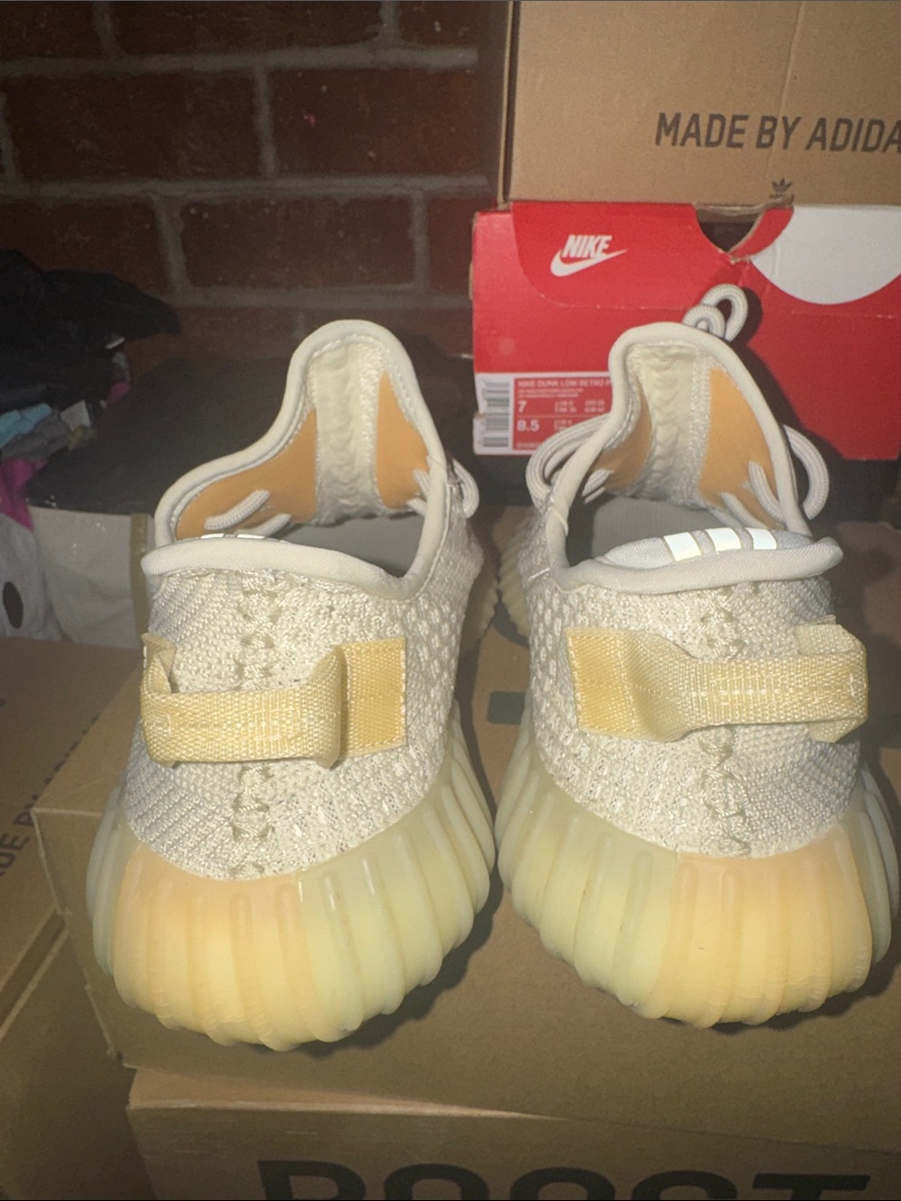 adidas Yeezy Boost 350 V2 “Light “ size 7.5 - Picture 6 of 10
